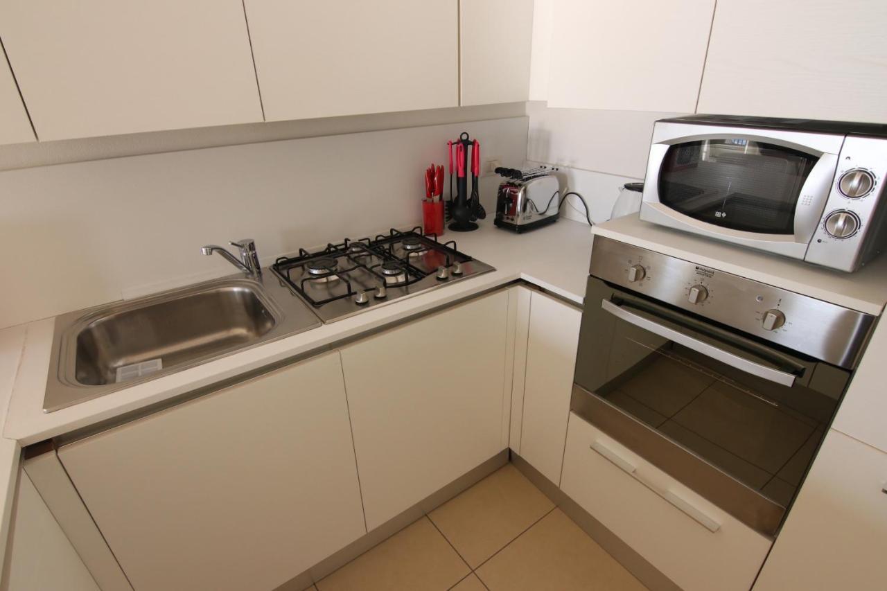 Charmante Apartament Lake Front Malcesine Esterno foto